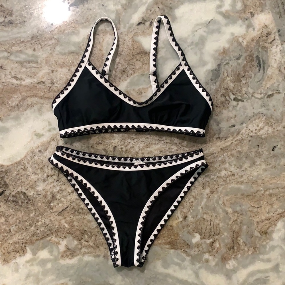 Cupshe Crochet Bikini